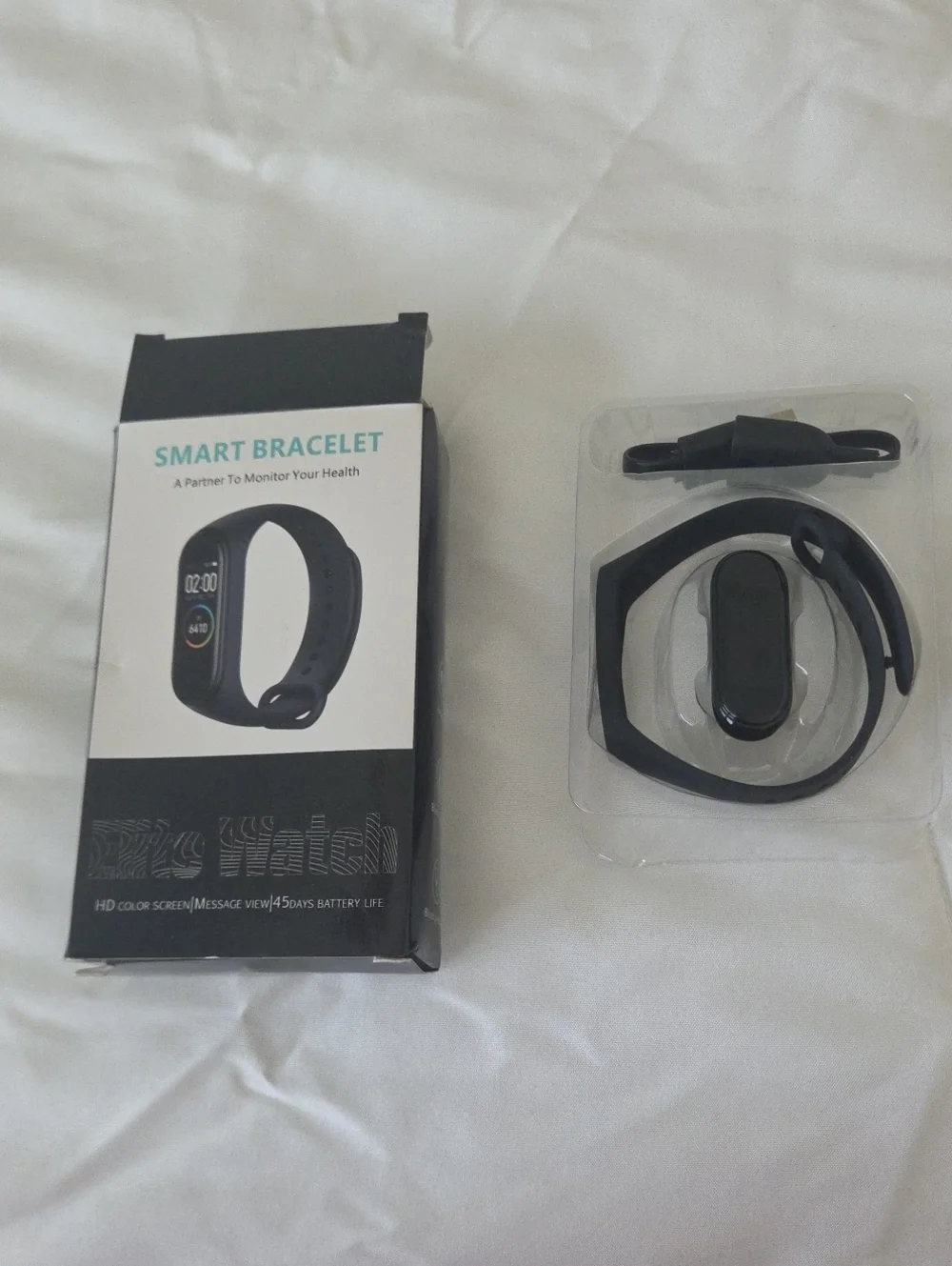 Black Smart Bracelet Fitness Tracker with Activity & Heart Rate Monitoring
